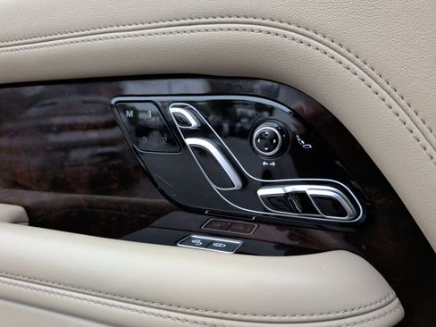 Used 2020 Land Rover Range Rover HSE image 29