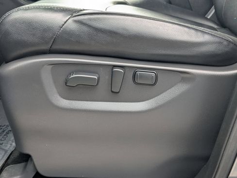 Used 2024 Nissan Armada SL w/ Captain's Chairs Package AWD/4WD image 17