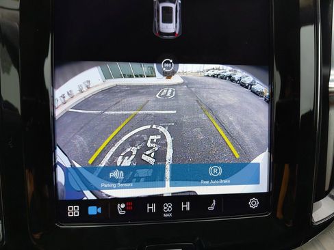 Used 2022 Volvo XC60 B5 Inscription w/ Advanced Package image 48