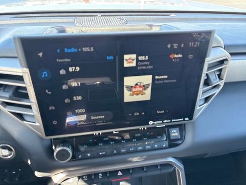 Used 2024 Toyota Tundra Limited image 19