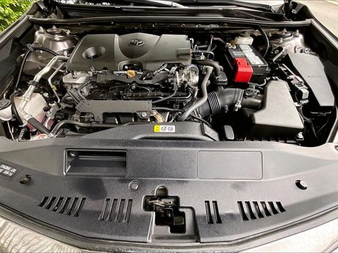 Used 2023 Toyota Camry XSE FWD image 10