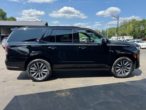 Used 2022 Cadillac Escalade Sport w/ Touring Package AWD/4WD image 7