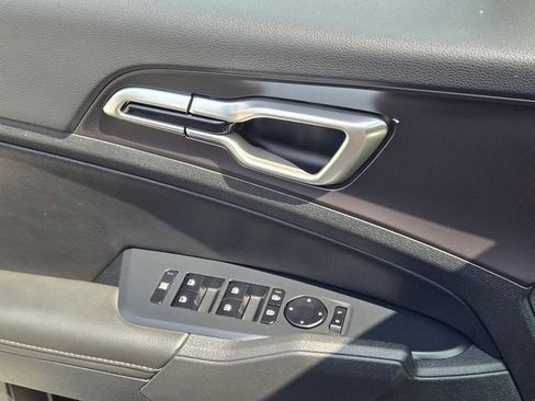 New 2026 Kia Sportage EX FWD image 15