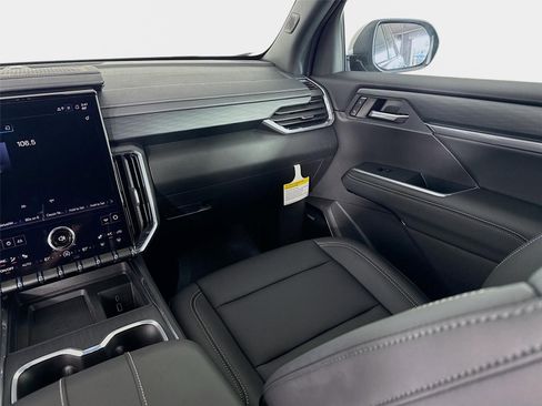 New 2026 GMC Acadia Elevation FWD image 26