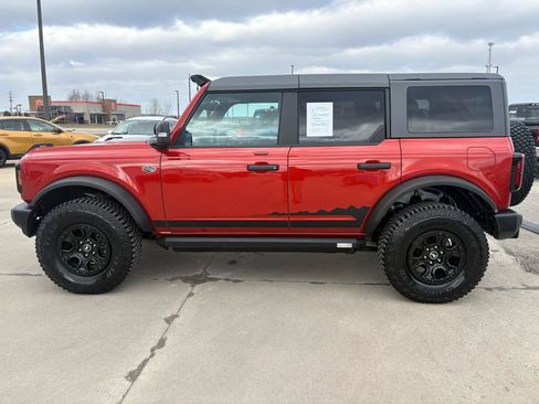 Used 2022 Ford Bronco Wildtrak image 6