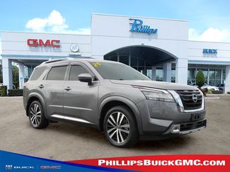 Used 2024 Nissan Pathfinder Platinum w/ Cargo Package AWD/4WD video 1