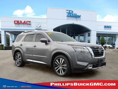 Used 2024 Nissan Pathfinder Platinum w/ Cargo Package AWD/4WD image 1