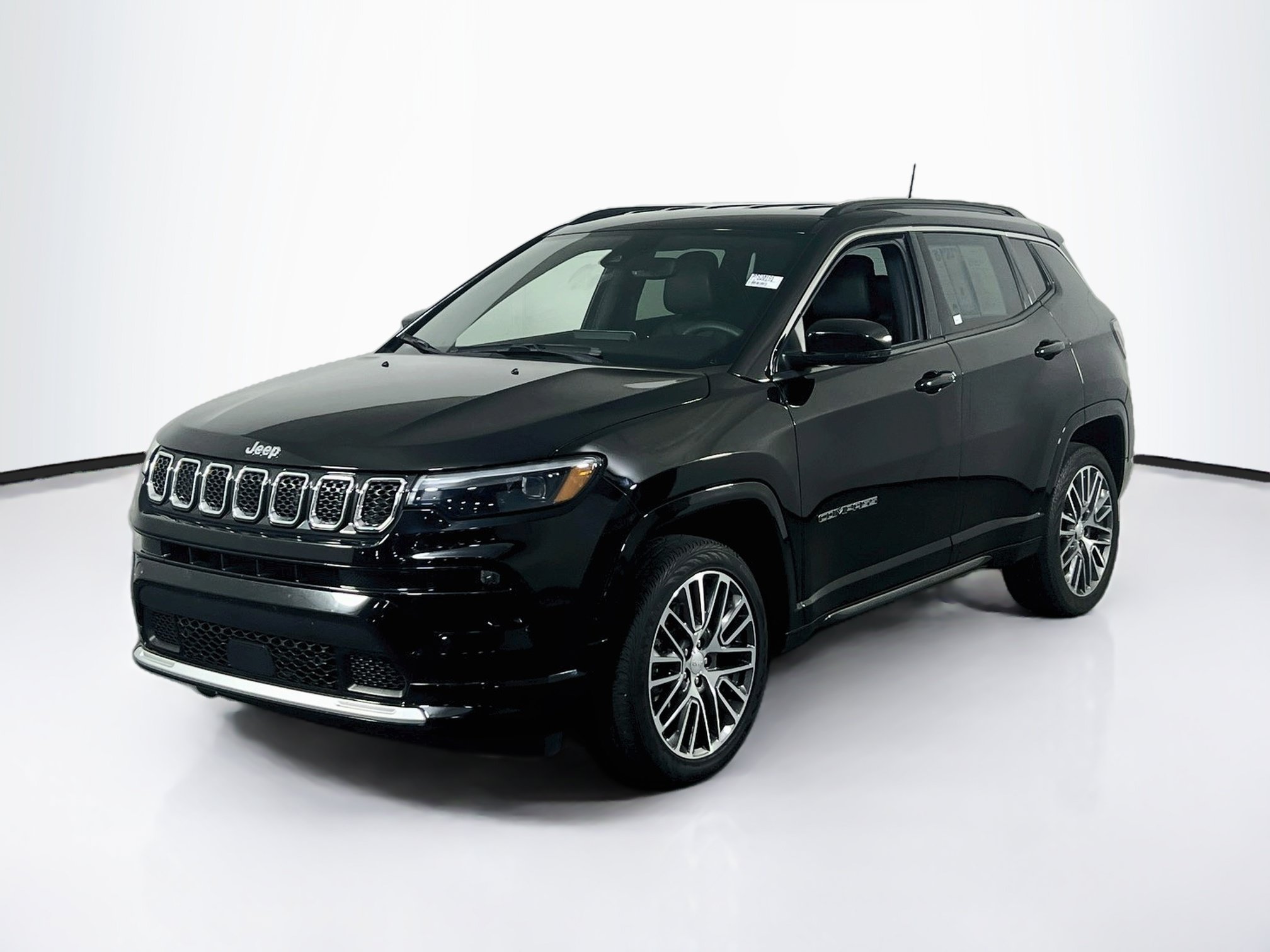 Used 2023 Jeep Compass Limited w/ Elite Group AWD/4WD image 1