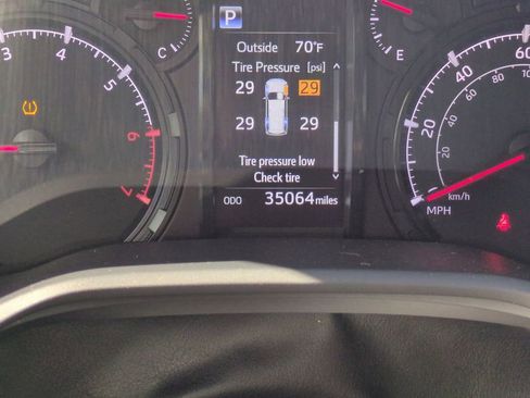 Certified 2024 Toyota 4Runner SR5 Premium image 29