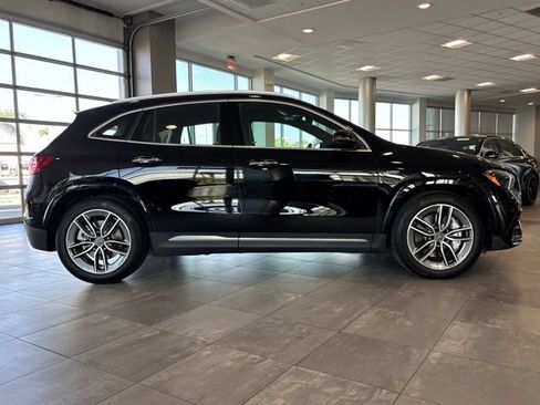 Used 2026 Mercedes-Benz GLA 35 AMG 4MATIC image 3