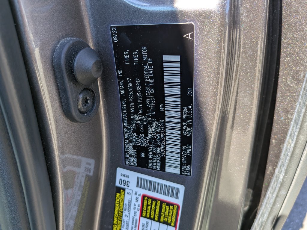 Used 2022 Toyota Sienna XLE FWD image 37
