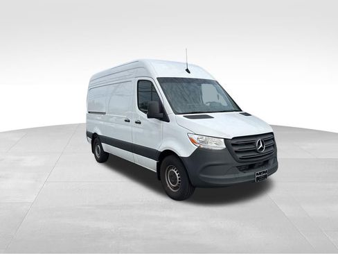 Used 2024 Mercedes-Benz Sprinter 144 Cargo image 3
