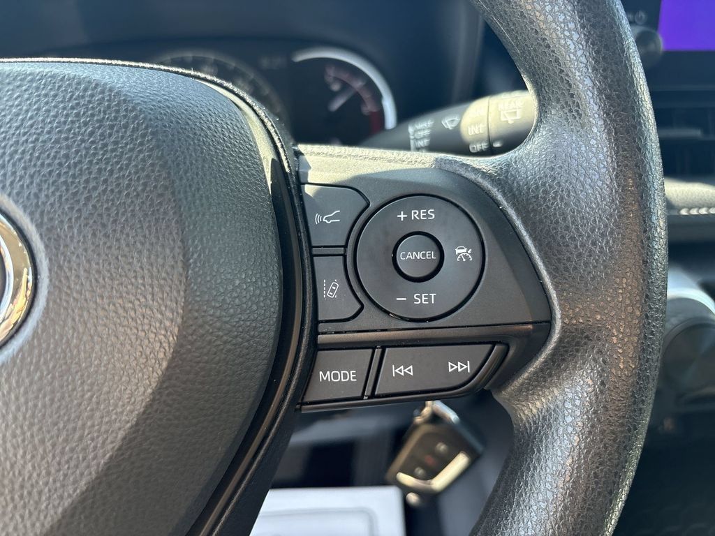 Used 2023 Toyota RAV4 LE FWD image 18