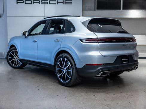 New 2026 Porsche Cayenne image 3