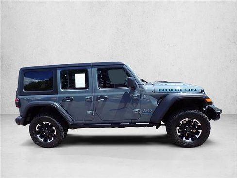 Used 2024 Jeep Wrangler Unlimited Rubicon 4xe w/ Capability Package AWD/4WD image 5
