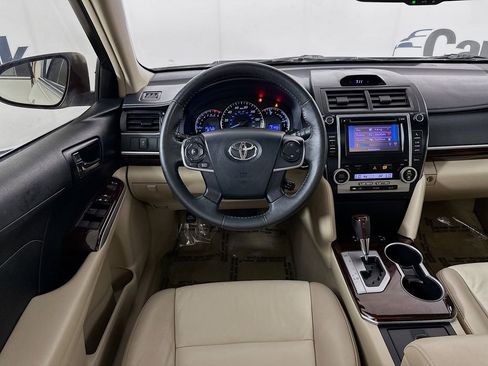 Used 2013 Toyota Camry XLE FWD image 28