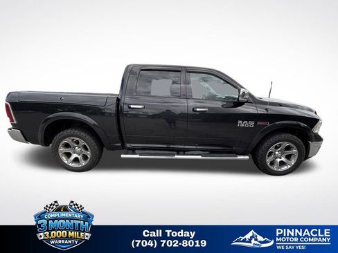 Used 2017 RAM 1500 Laramie w/ Convenience Group AWD/4WD image 3