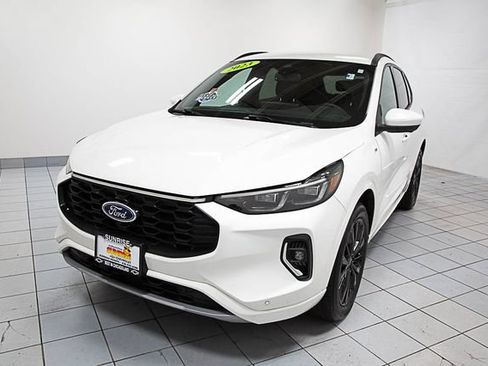 Used 2023 Ford Escape ST-Line Elite AWD/4WD image 1