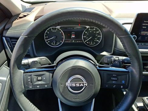 Used 2023 Nissan Rogue SV w/ SV Premium B Package AWD/4WD image 19
