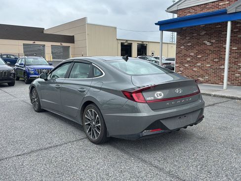 Used 2021 Hyundai Sonata Limited FWD image 3
