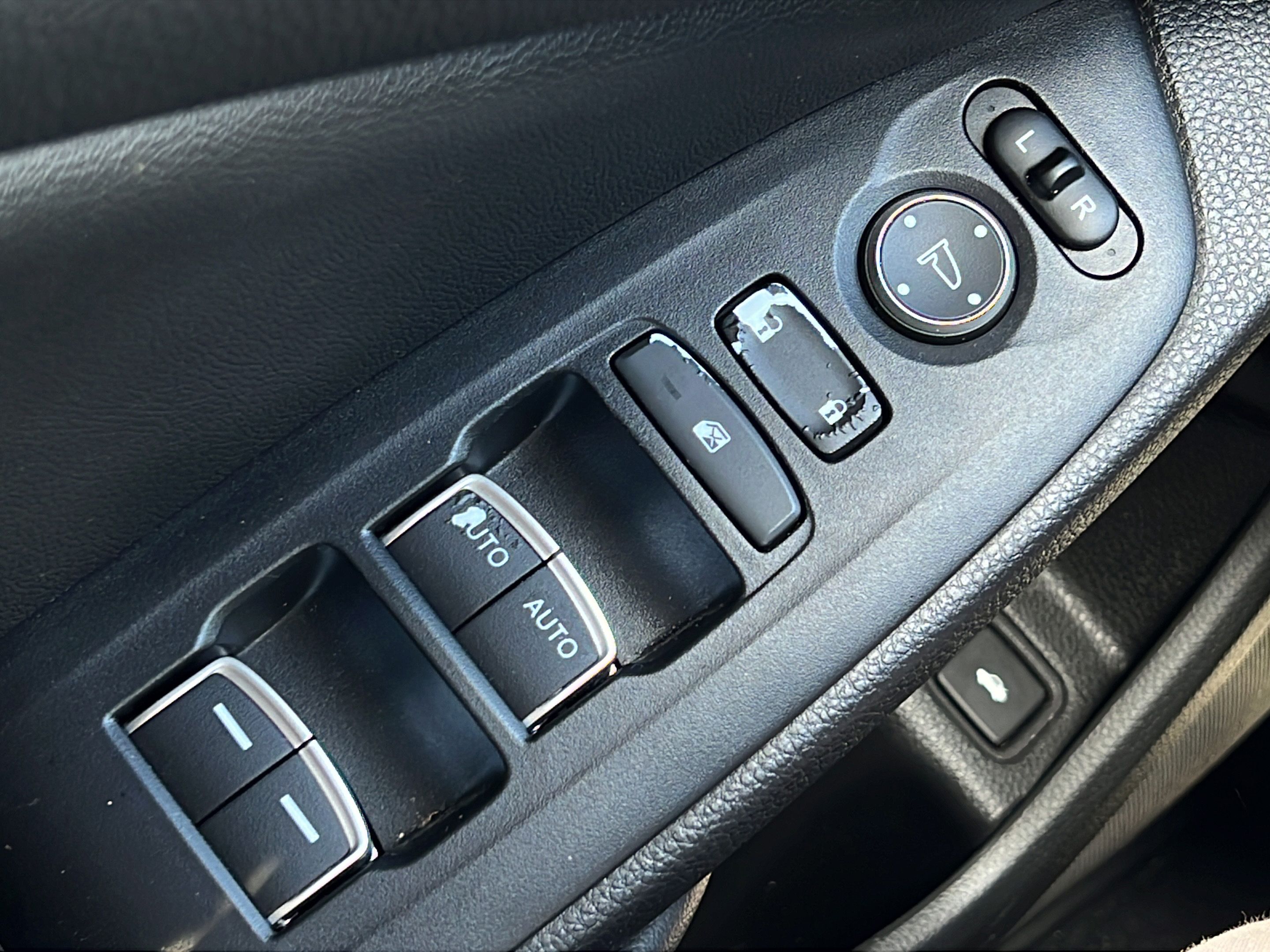 Used 2019 Honda Accord Sport image 19