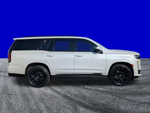 Used 2023 Cadillac Escalade Sport Platinum w/ LPO, ONYX Package image 3