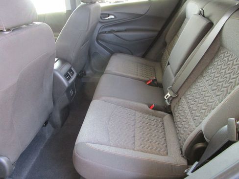 Used 2023 Chevrolet Equinox LT w/ LPO, Floor Liner Package FWD image 17