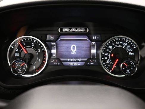 Used 2021 RAM 2500 Big Horn w/ Level 2 Equipment Group AWD/4WD image 27