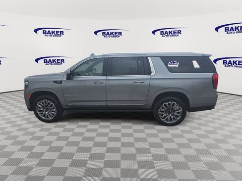 Certified 2023 GMC Yukon XL Denali Ultimate AWD/4WD image 7