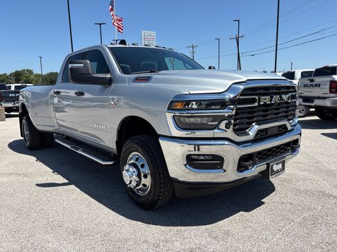 New 2026 RAM 3500 Lone Star AWD/4WD image 8