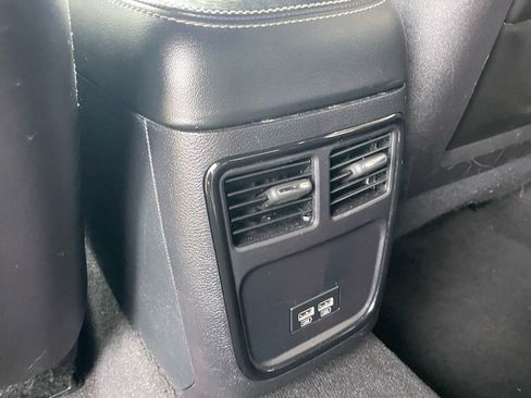 Used 2021 Chrysler 300 S image 24