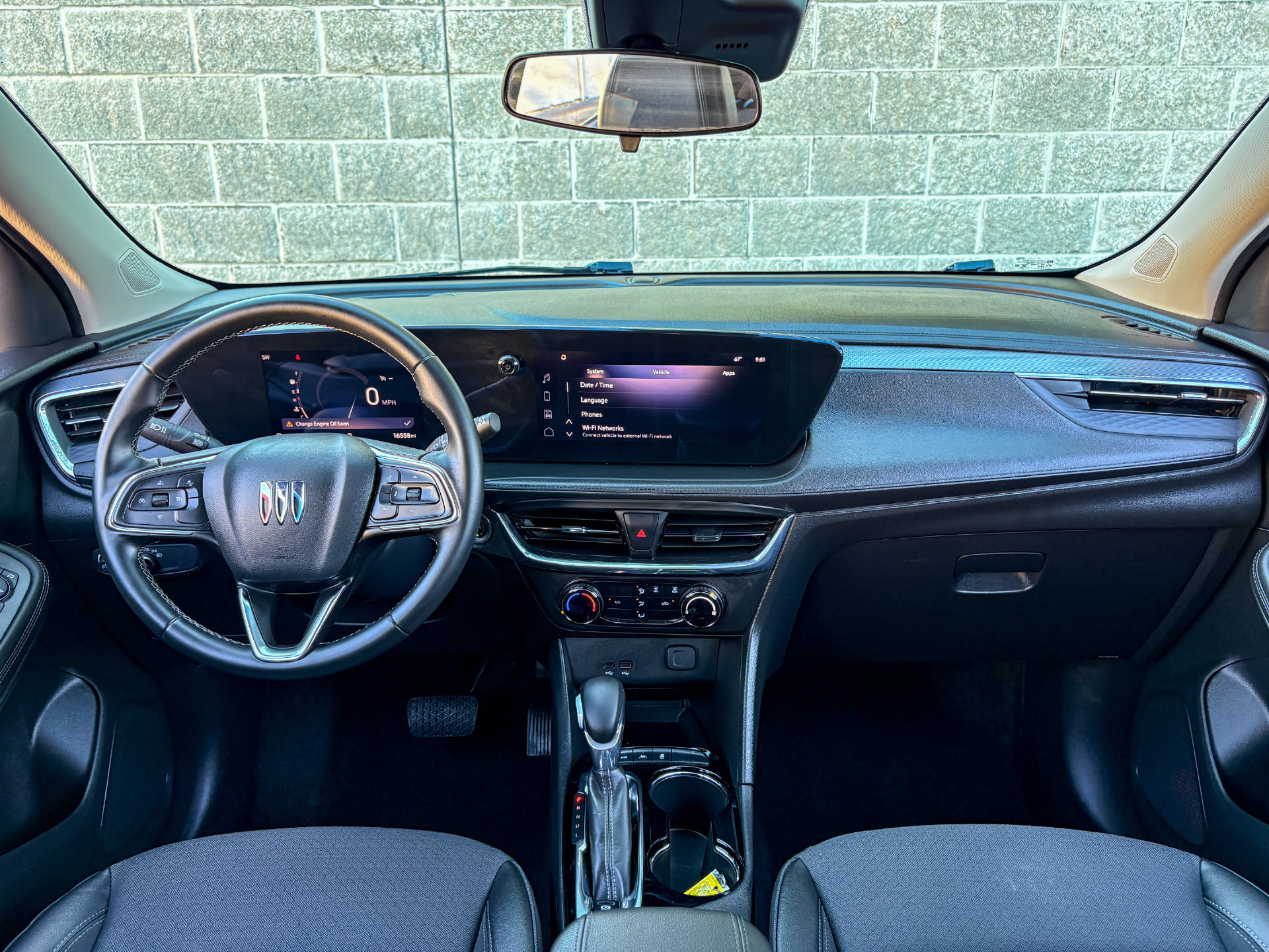 Used 2024 Buick Encore GX Preferred AWD/4WD image 2