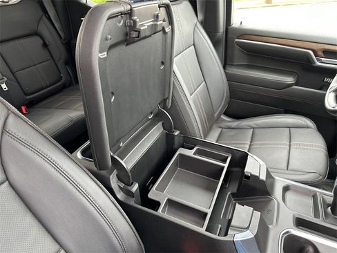 Used 2024 Chevrolet Silverado 1500 High Country w/ High Country Premium Package image 36