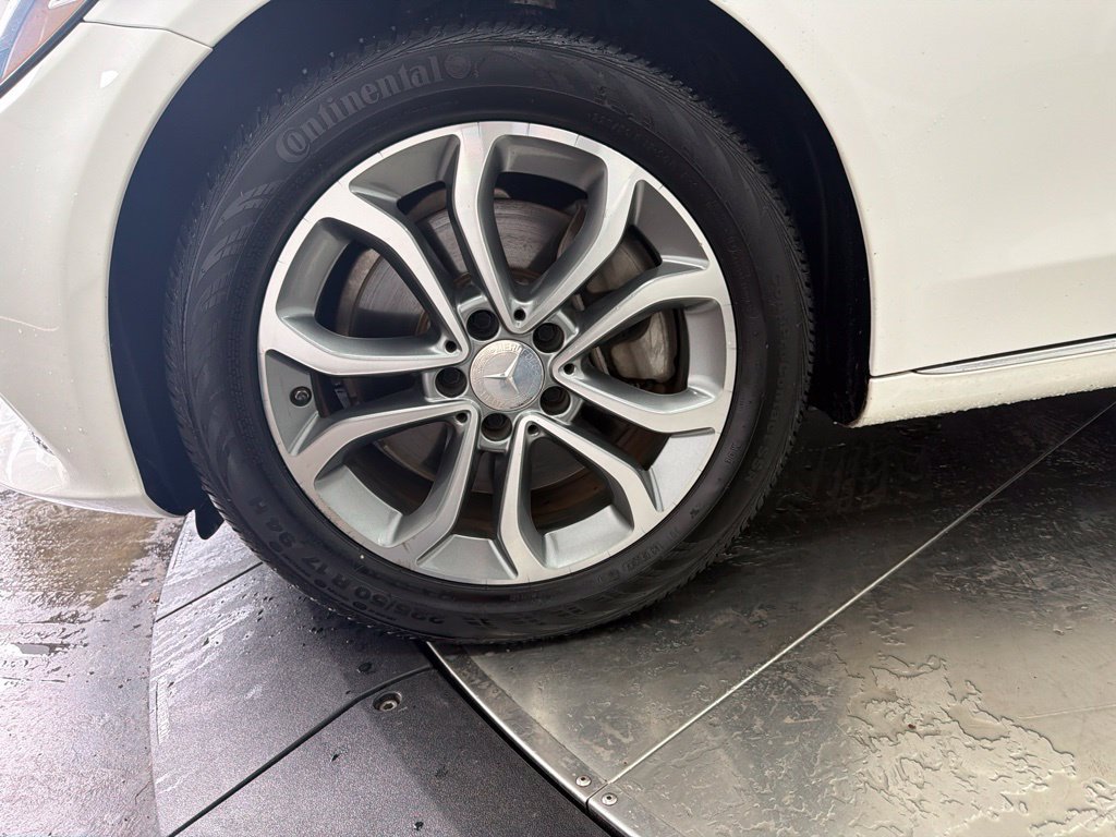 Used 2015 Mercedes-Benz C 300 Sedan image 10