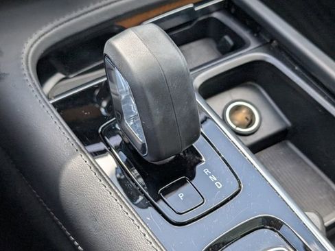 Certified 2025 Volvo XC90 T8 Plus w/ Protection Package Premier image 27