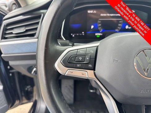 Used 2024 Volkswagen Jetta SE image 20