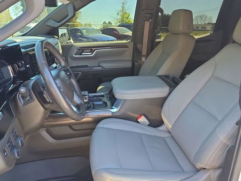 Used 2023 Chevrolet Silverado 1500 RST image 19