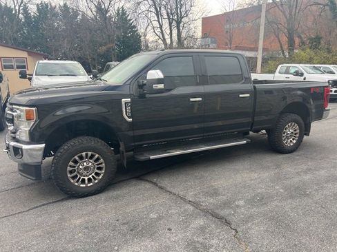 Used 2020 Ford F250 XLT w/ XLT Premium Package image 2