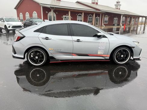 Used 2018 Honda Civic Sport image 5