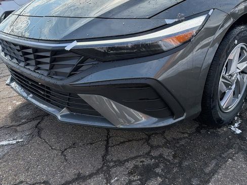 New 2026 Hyundai Elantra SE image 9
