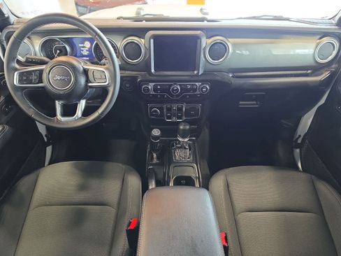 Used 2023 Jeep Wrangler Unlimited Sahara AWD/4WD image 29