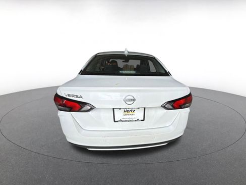 Used 2025 Nissan Versa SV image 6