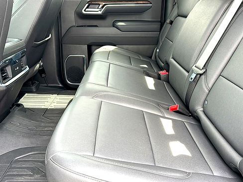 Used 2025 GMC Sierra 1500 Elevation w/ Elevation Premium Package image 19