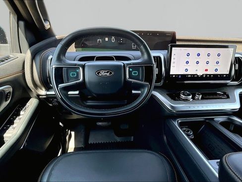Certified 2025 Ford Expedition Tremor AWD/4WD image 5