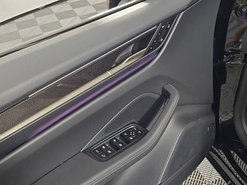 Certified 2025 Porsche Macan Turbo Electric AWD/4WD image 16