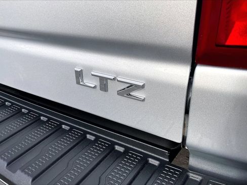Used 2022 Chevrolet Silverado 2500 LTZ image 8