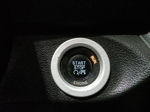 Used 2014 RAM 1500 Sport image 35