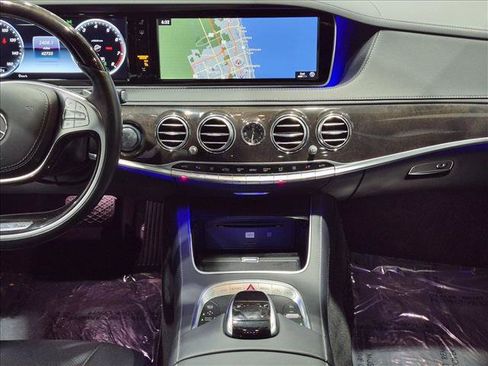 Used 2017 Mercedes-Benz S 550 4MATIC Sedan image 15