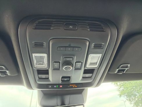 Used 2024 Cadillac Escalade Sport AWD/4WD image 36