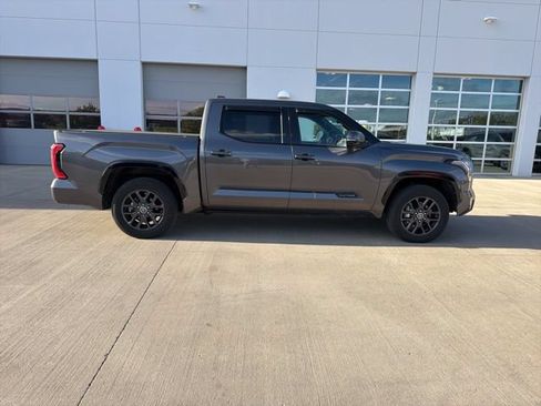 Used 2023 Toyota Tundra Platinum w/ Advanced Package AWD/4WD image 3